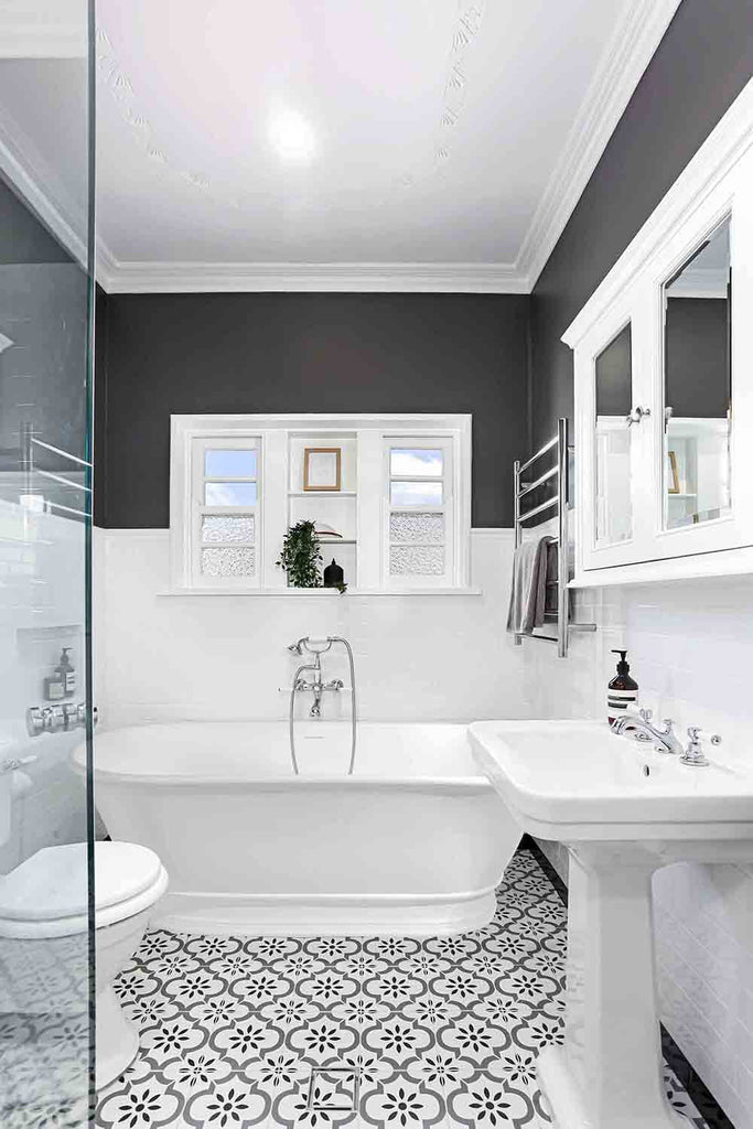 Turner Hastings Cambridge 156 TitanCast Bath - Gloss White