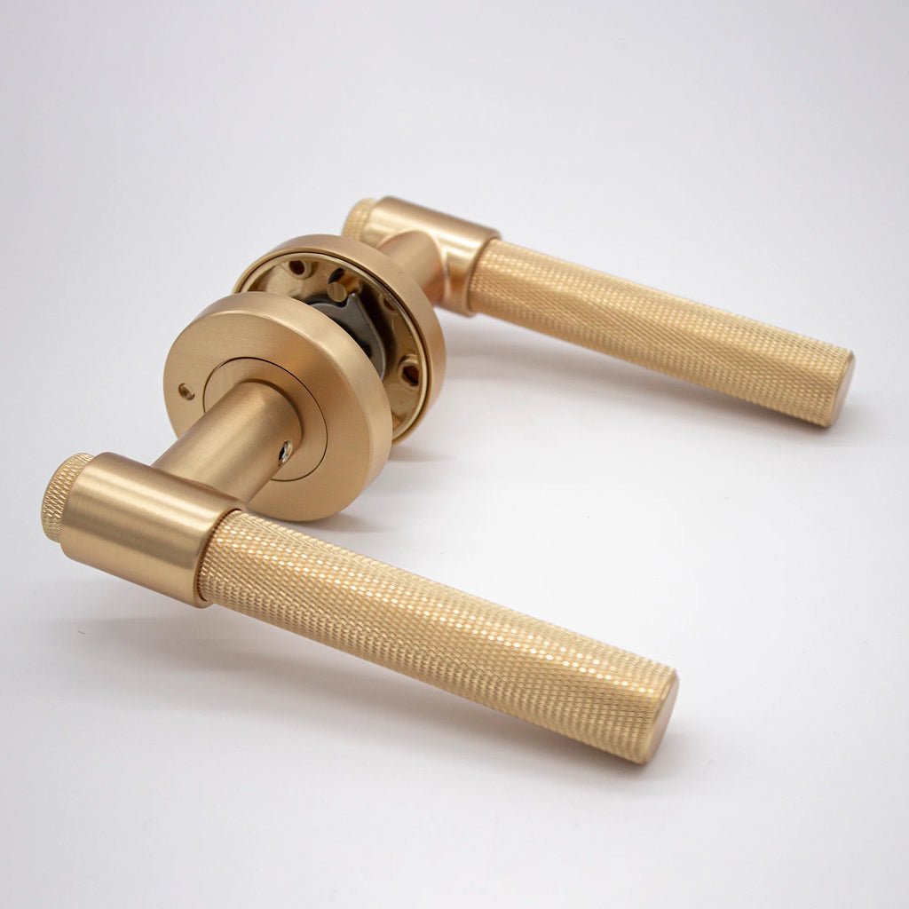 Manovella Knurled Privacy Door Handle - Rosedale - Satin Brass