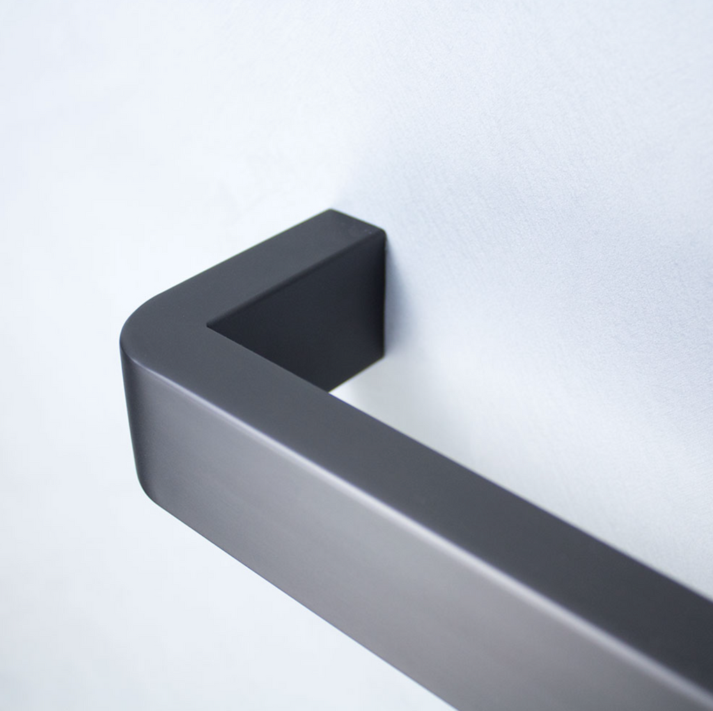 Radiant Heating Curved Edge Single Bar 12V Heated Towel Rail Gunmetal Grey 650