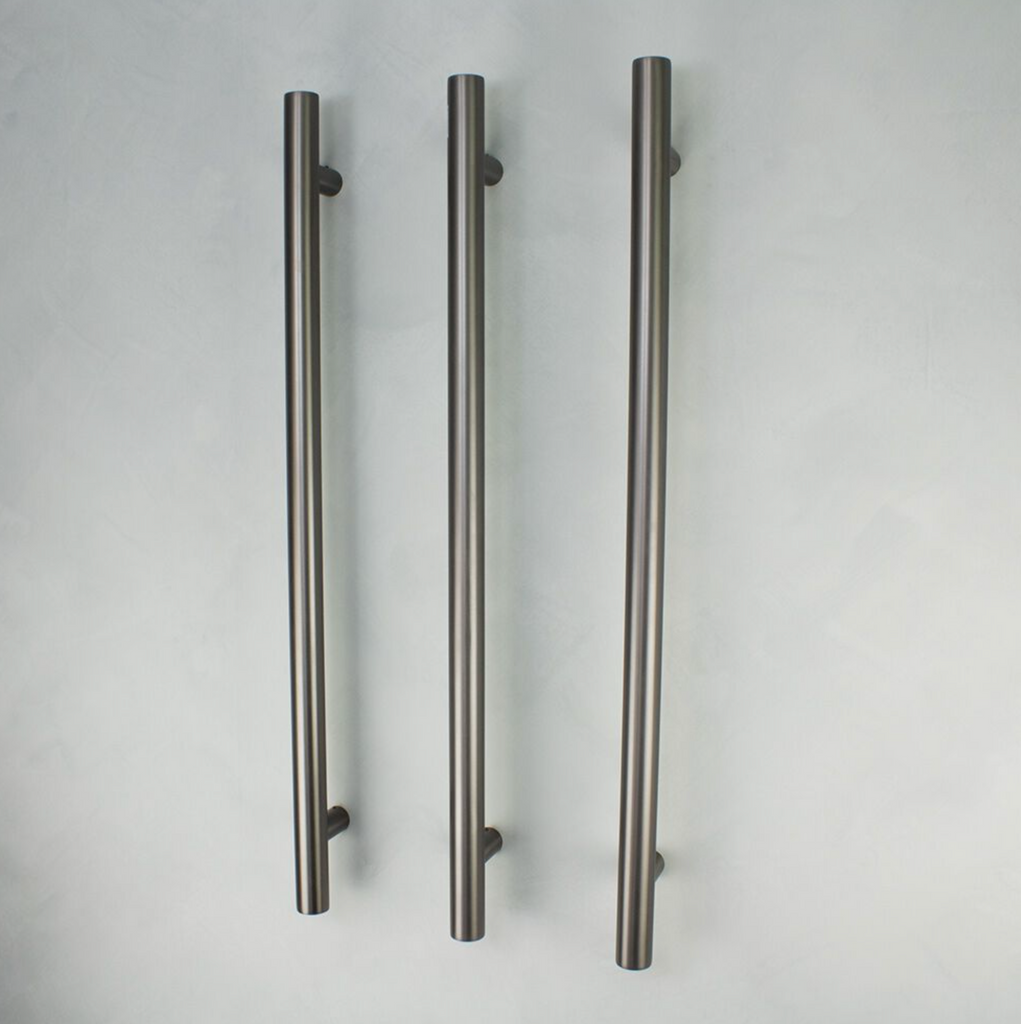 Radiant Heating Vertical Round Bars 12V Heated Towel Rails Gunmetal Grey 40 x 950