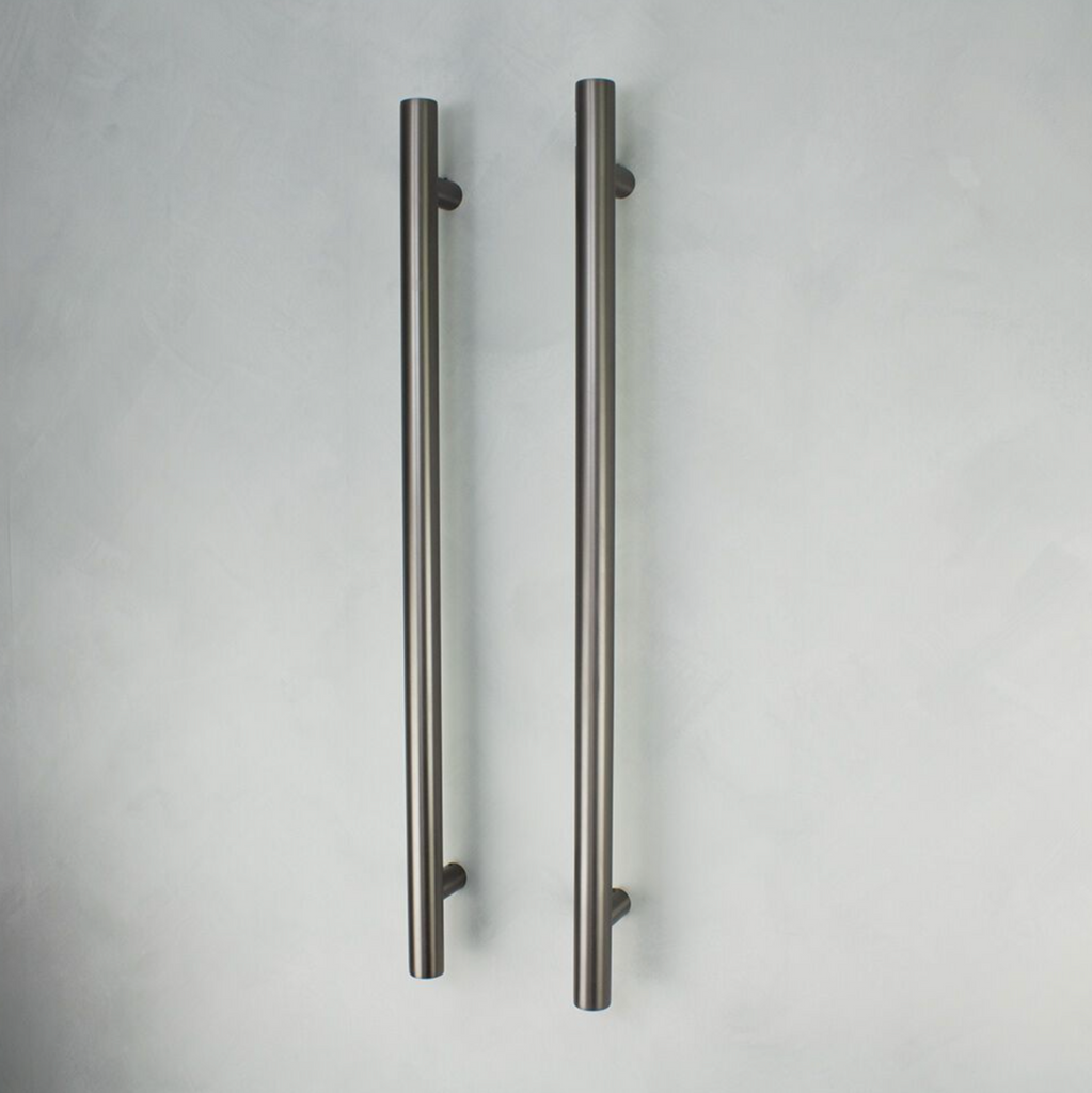 Radiant Heating Vertical Round Bars 12V Heated Towel Rails Gunmetal Grey 40 x 950