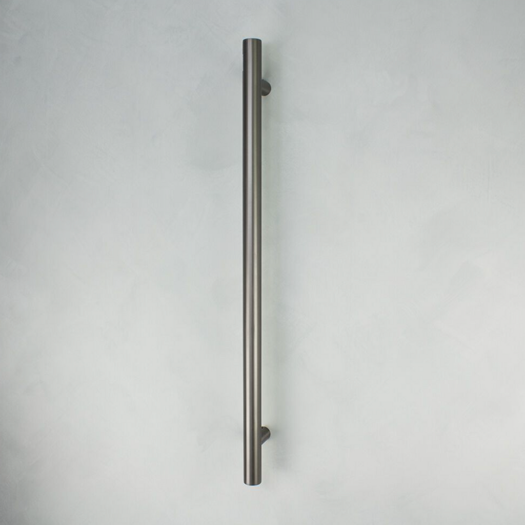 Radiant Heating Vertical Round Bars 12V Heated Towel Rails Gunmetal Grey 40 x 950