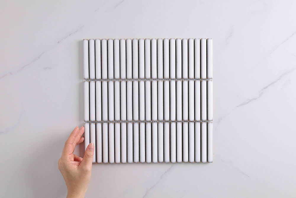 Byron Kit kat White Chalk Mosaic Tile