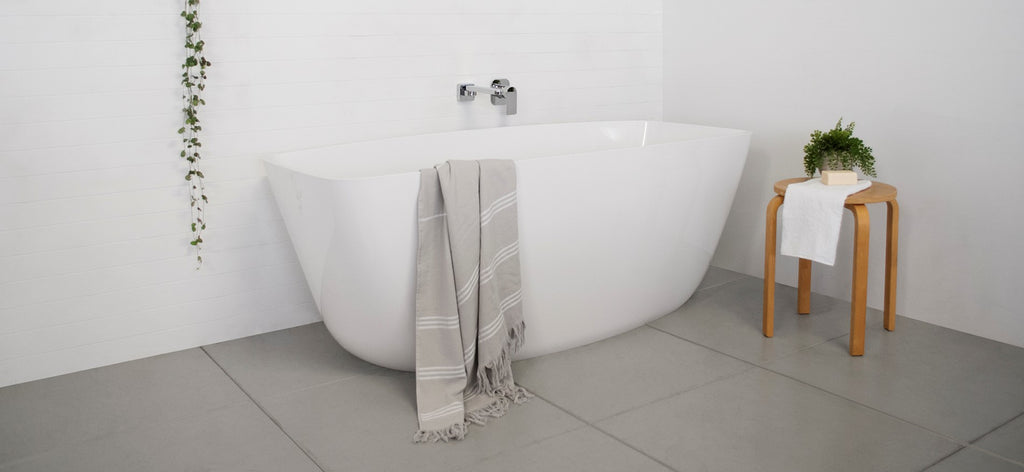 ADP Slumber Freestanding Bath 1565mm - Gloss White - Wellsons