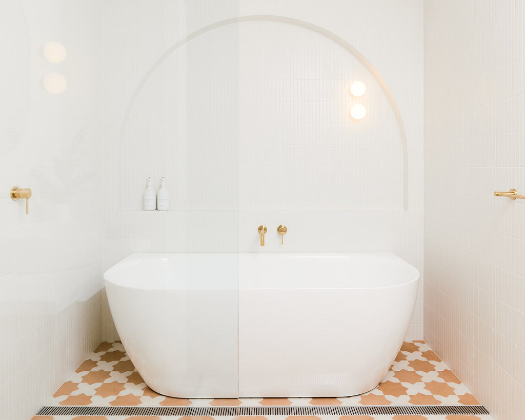 ADP Glacier Back-To-Wall Bath - Matte White