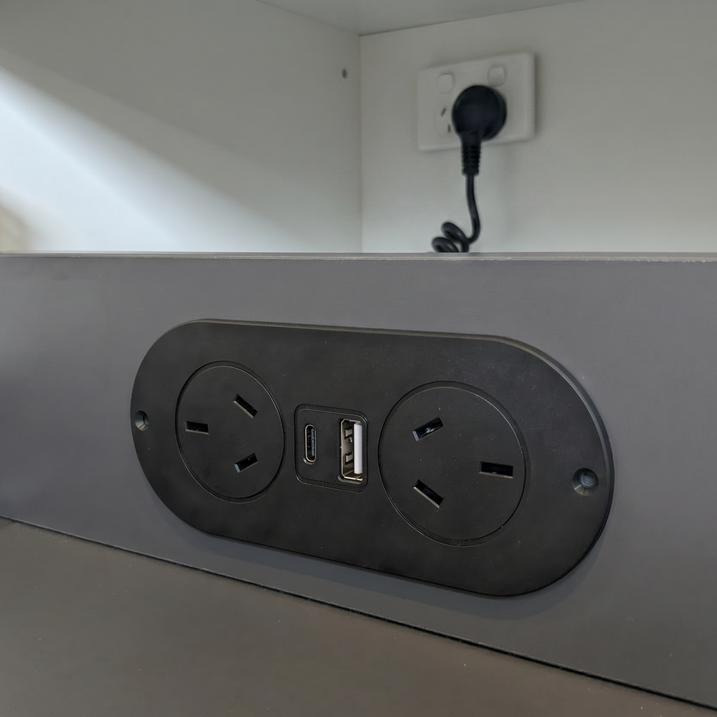 In Drawer Power Point Round Black