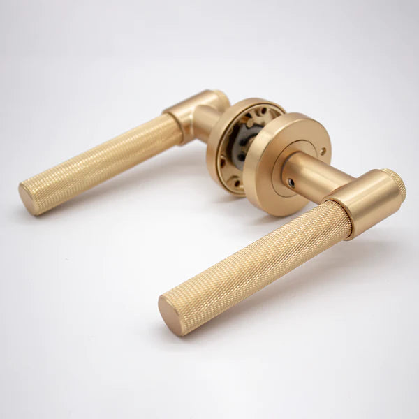 Manovella Knurled Privacy Door Handle - Rosedale - Satin Brass