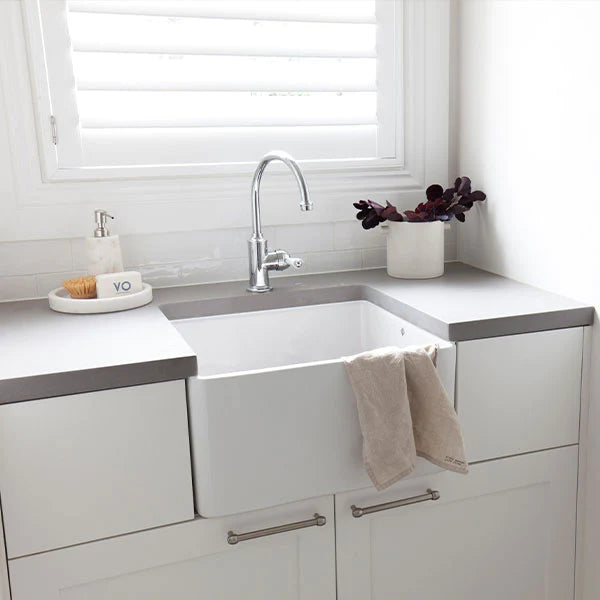 Turner Hastings Novi 50x46 Fireclay Butler Sink - Gloss White