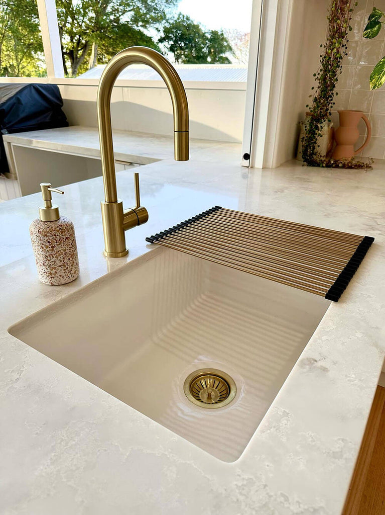 Turner Hastings Roll-Up Sink Drainer 43 x 32 - Brushed Brass