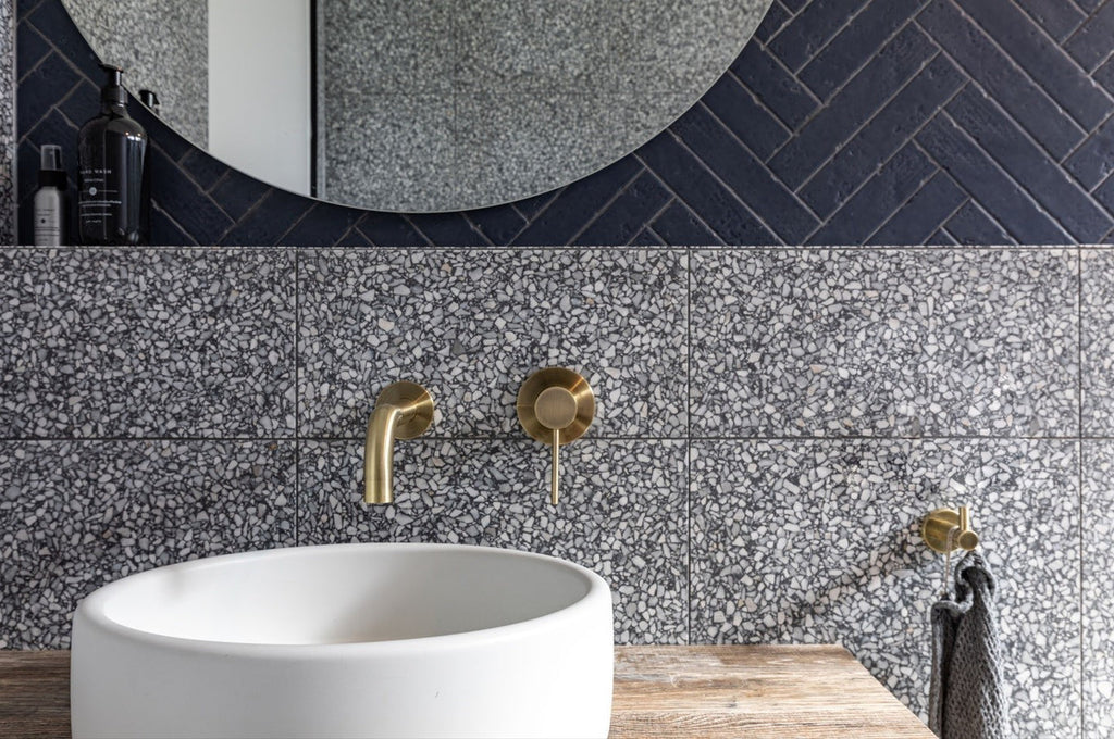 Meir Round Robe Hook - Tiger Bronze