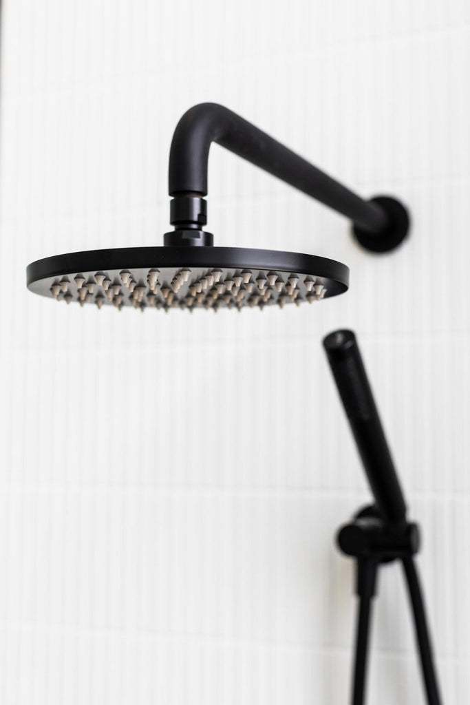 Meir Round Wall Shower Curved Arm - Matte Black