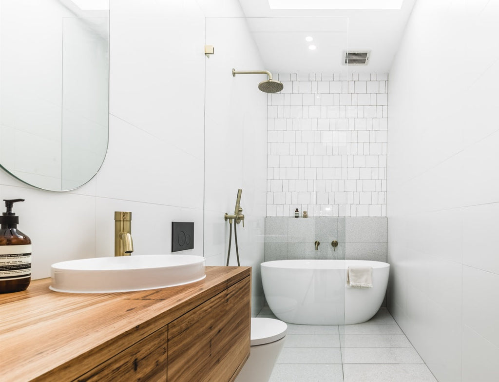 Meir Round Wall Shower Curved Arm - Tiger Bronze