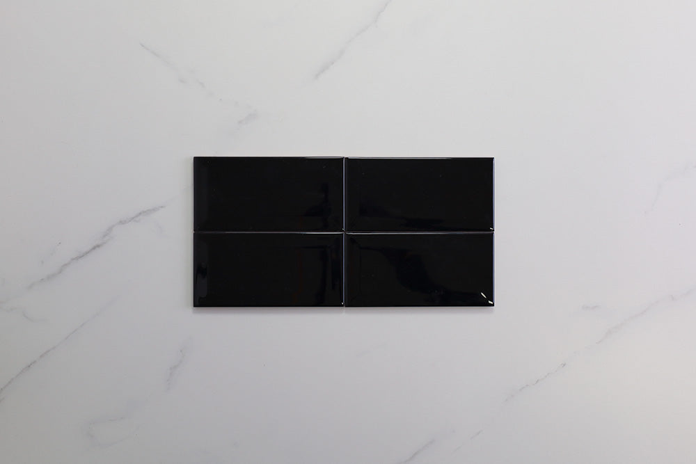 Windsor Bevelled Black Gloss Subway Tile
