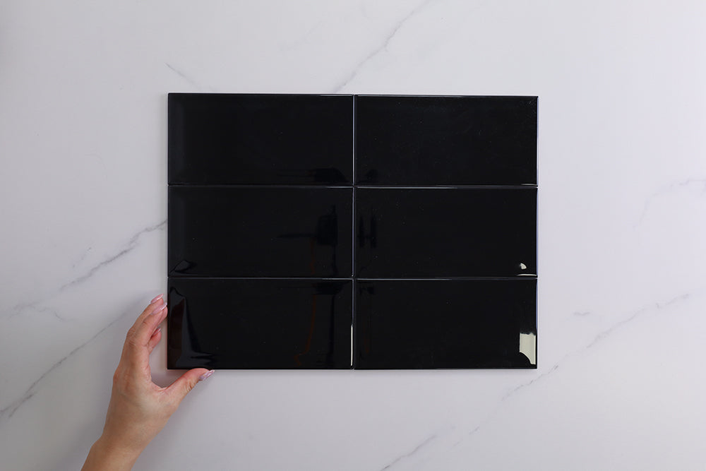 Windsor Bevelled Black Gloss Subway Tile