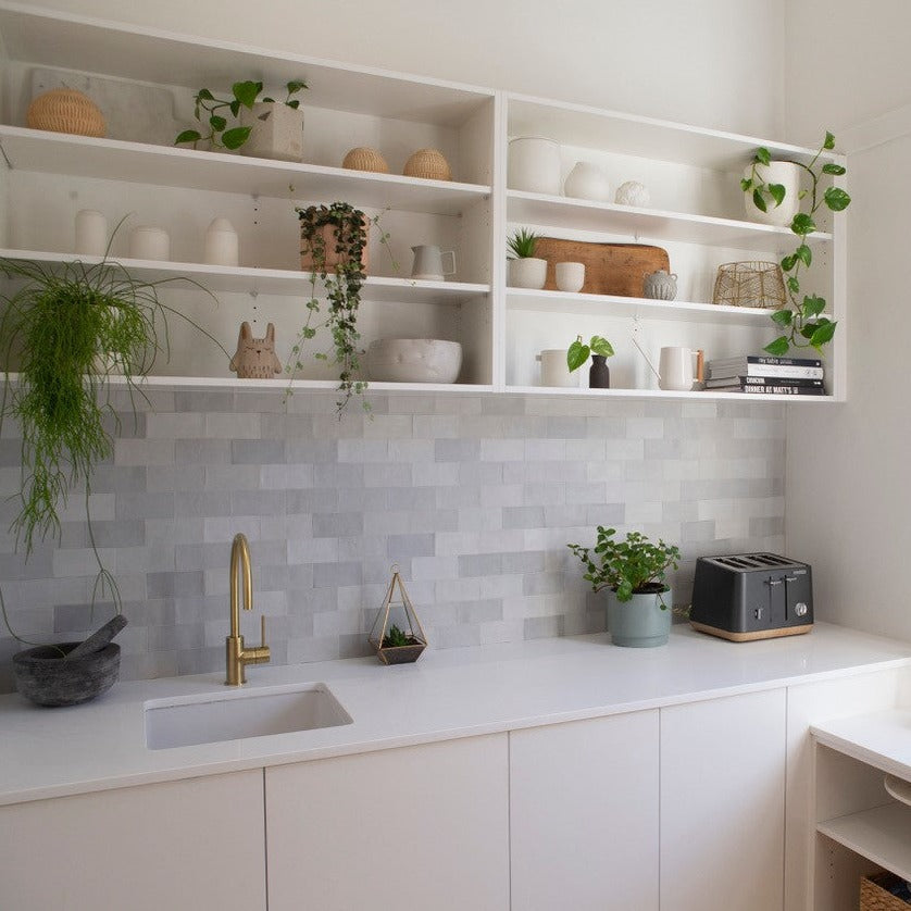 Turner Hastings Cuisine 46x46 Inset / Undermount Fireclay Sink with Overflow